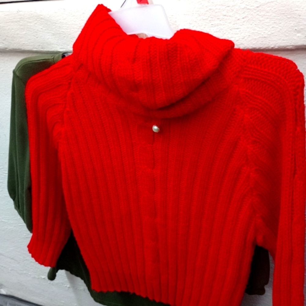 Sweater